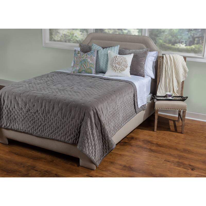 Embroidered Giavonna Quilt