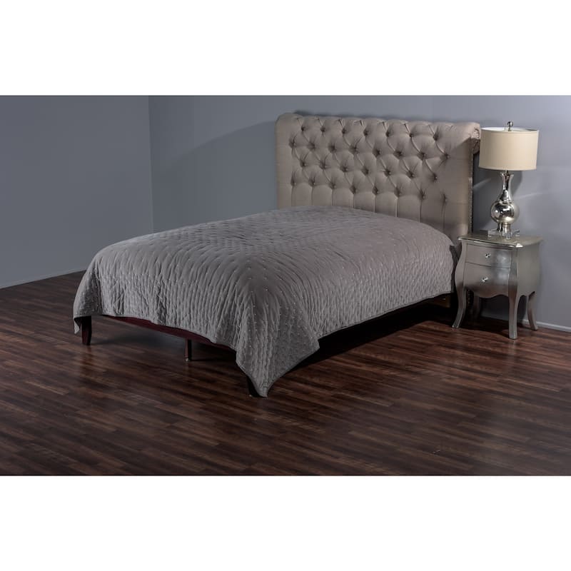 Embroidered Giavonna Quilt