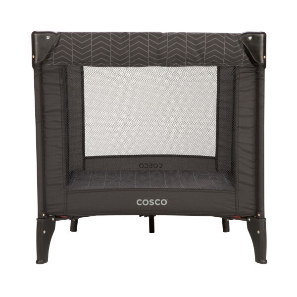 cosco funsport deluxe play yard