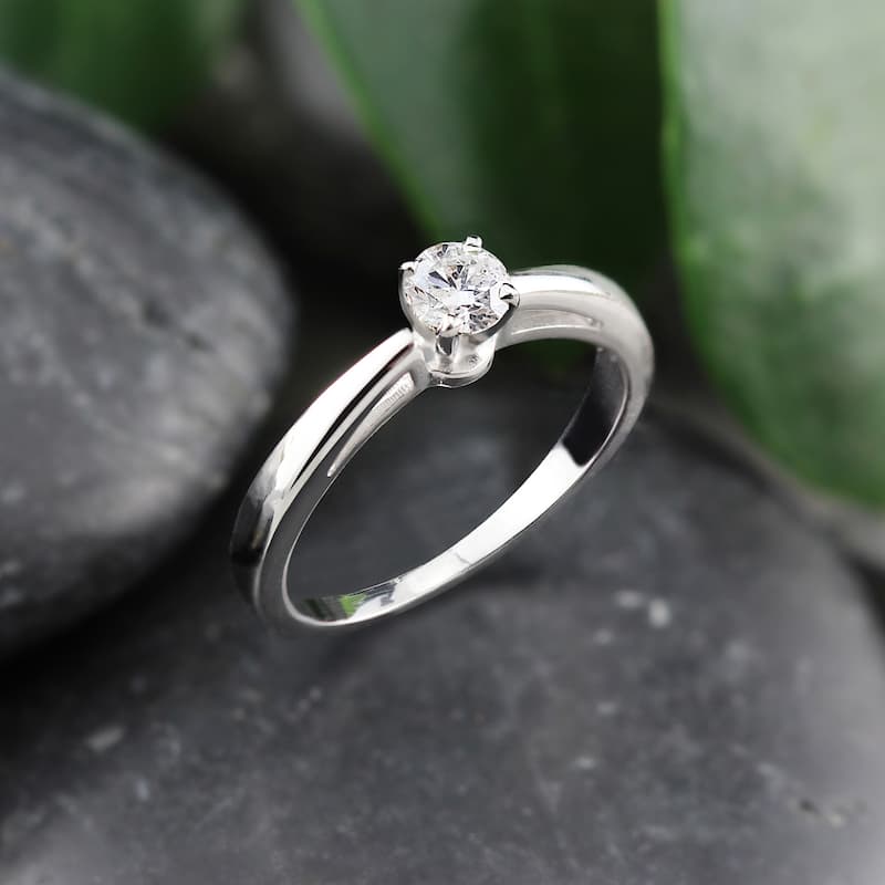 Auriya 18k Gold 1/3ctw Round Solitaire Diamond Engagement Ring (J-K, I1-I2)