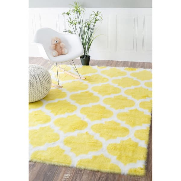 Nuloom Cozy Soft And Plush Faux Sheepskin Trellis Kids Nursery Yellow Rug 4 X 6 Nuloom Cozy Soft And Plush Faux Sheepskin Trellis Kids Nursery Yellow Rug 4 X 6