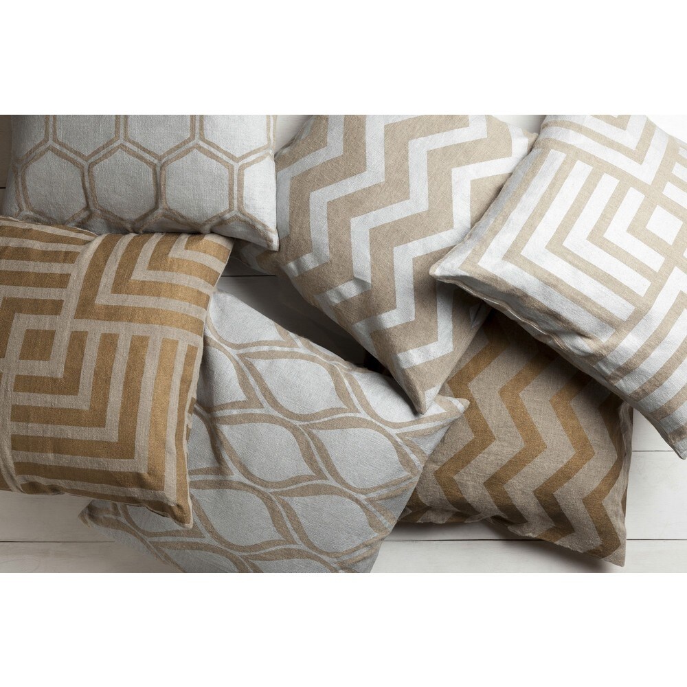 Pillow Decor - Tuscany Linen Gold Metallic 12x20 Throw Pillow - On Sale -  Bed Bath & Beyond - 22638933