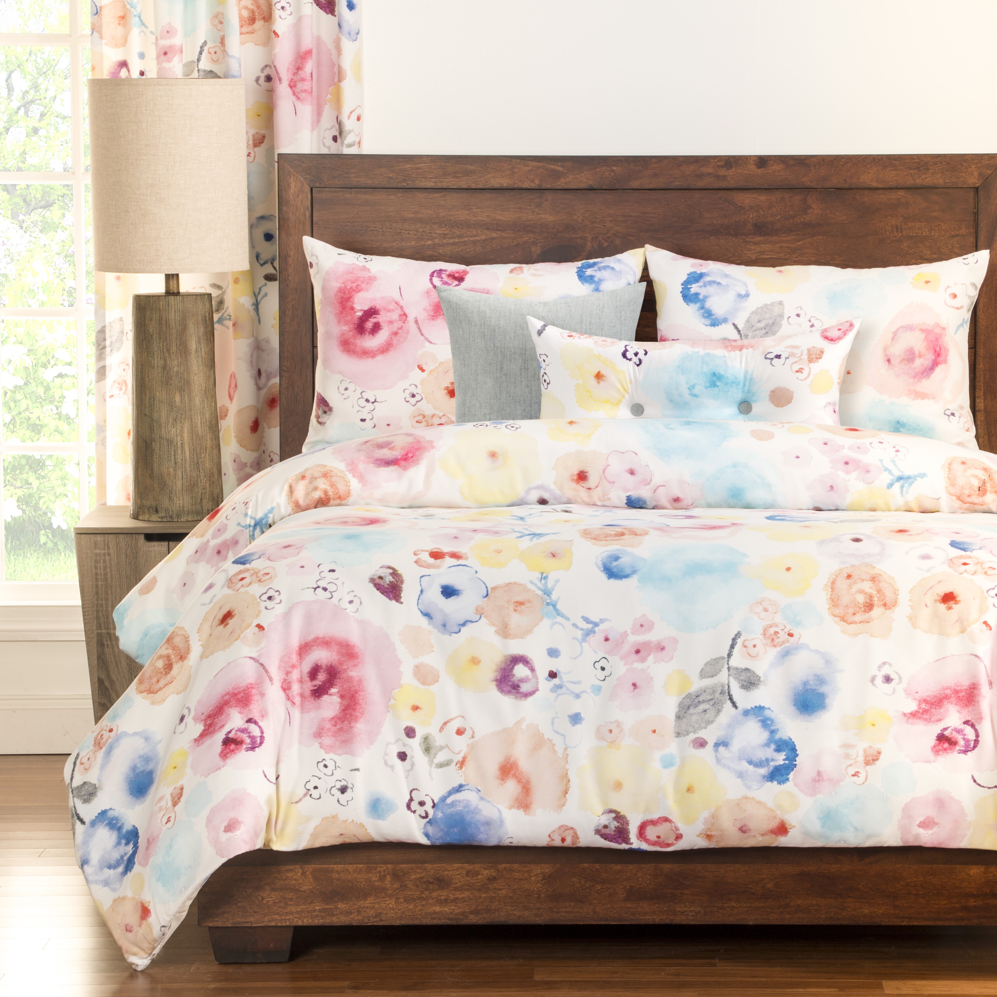 Shop Siscovers Polka Dot Poppies 6 Piece Duvet Set On Sale