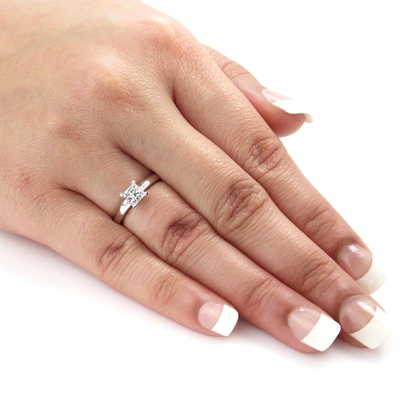 Auriya 14k Gold 1/4ctw Princess-cut Solitaire Diamond Engagement Ring (J-K, I1-I2)