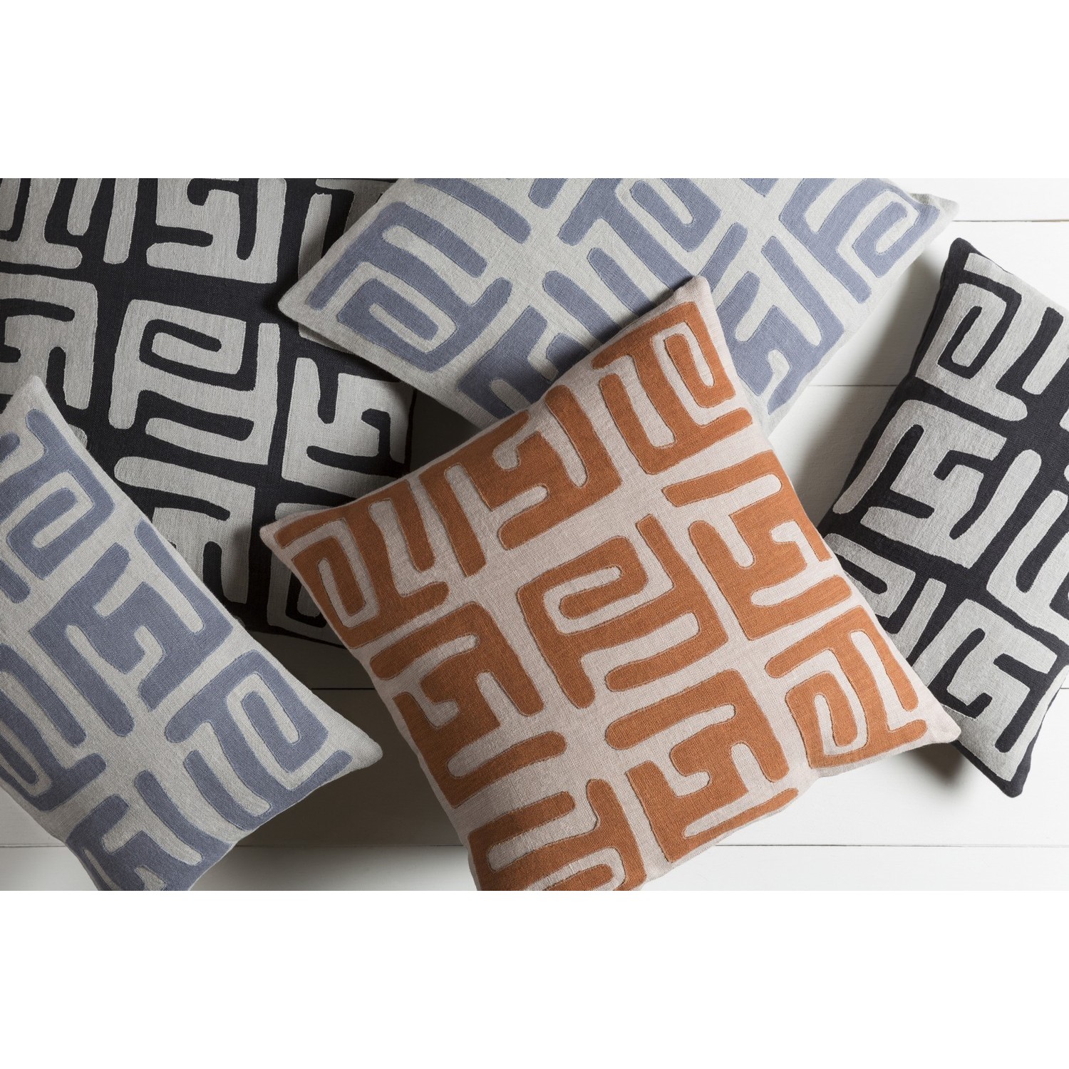 Decorative Abington 18-inch Poly or Feather Down Filled Throw Pillow