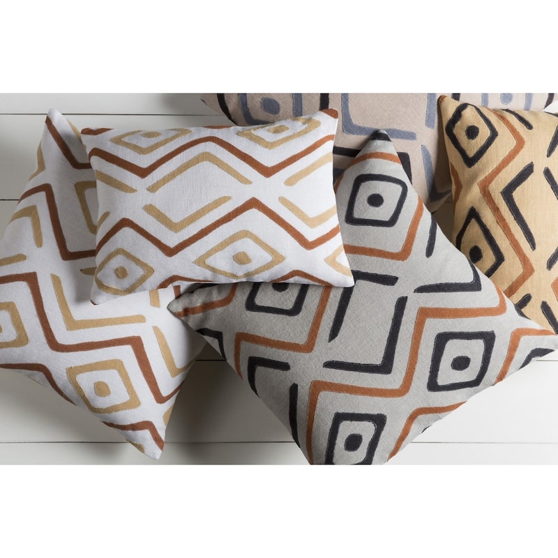 Decorative Akio 18-inch Poly or Feather Down Filled Throw Pillow