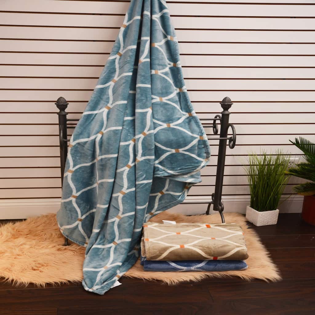 Anna Ricci Velvet Plush Heavy Fleece Throw