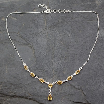 Handmade Sterling Silver 'Golden Princess' Citrine Necklace (India) - 7'6" x 9'6"