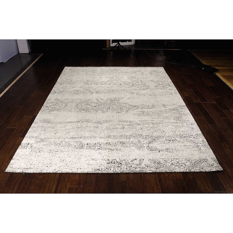 Nourison Luminance LUM11 Area Rug