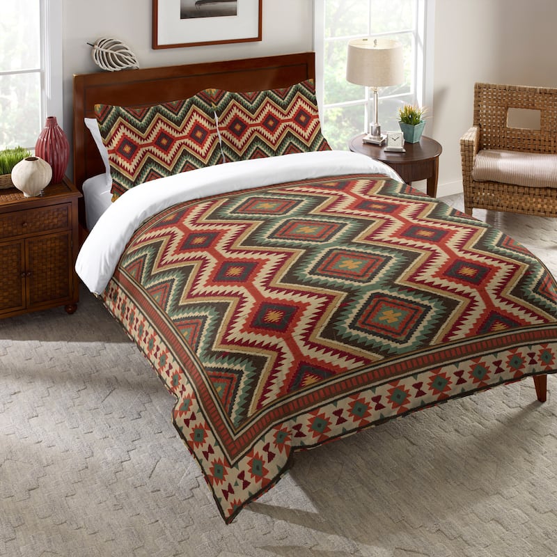 Laural Home Southwestern Pattern Comforter - Queen