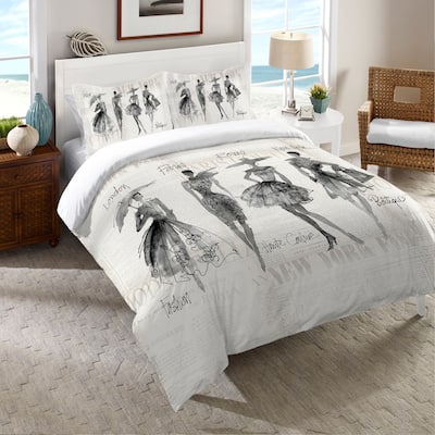 Laural Home Fashion Divas Comforter