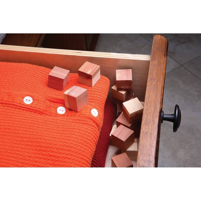 Red Cedar Wood Cubes (24 Pack)