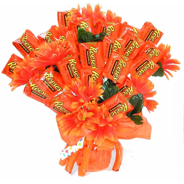 Reese's Extravaganza Bouquet. Opens flyout.