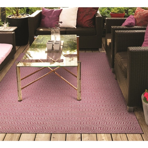 Hand-Woven Villa Circles Pink Indoor/Outdoor Area Rug - 8' x 10'
