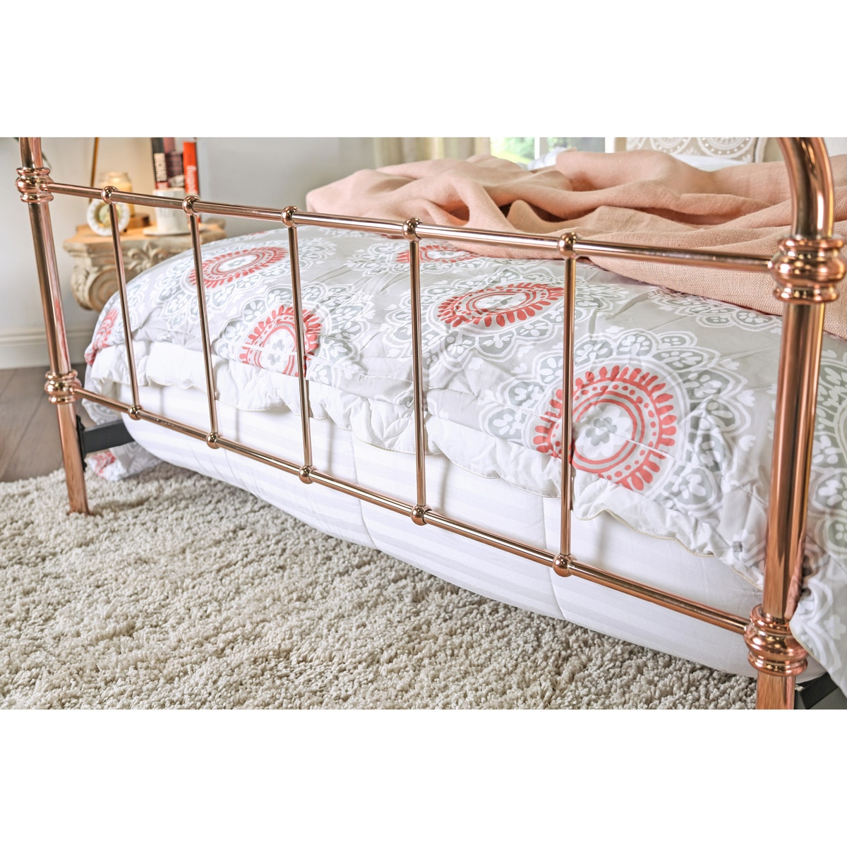 Furniture of America Vore Modern Gold Metal Slatted Panel Bed On