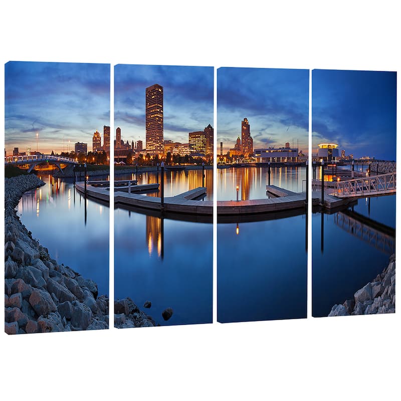 Designart "Milwaukee Panoramic View" Cityscape Photo Large Canvas Print - Blue