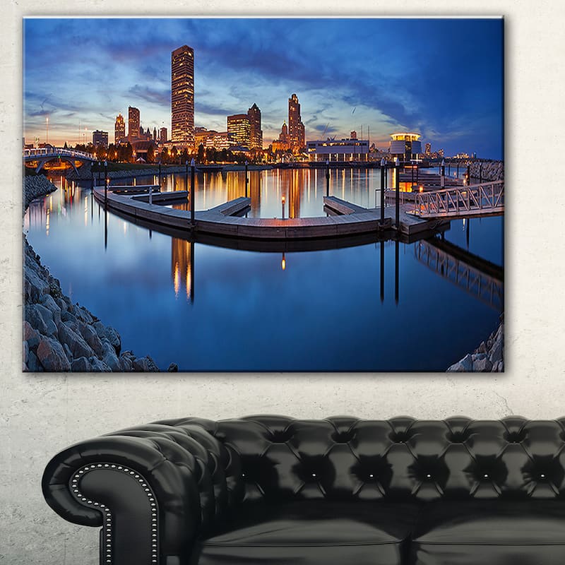 Designart "Milwaukee Panoramic View" Cityscape Photo Large Canvas Print - Blue