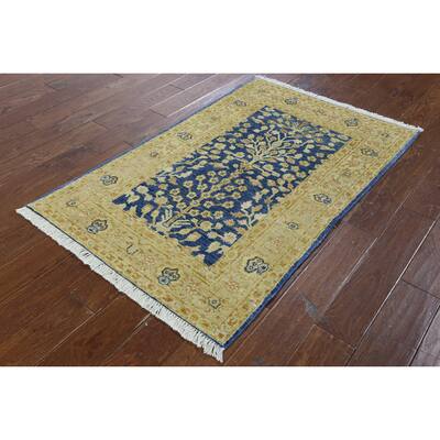 Hand-knotted Peshawar Blue Wool Area Rug (3'1 x 4'10) - Overstock ...
