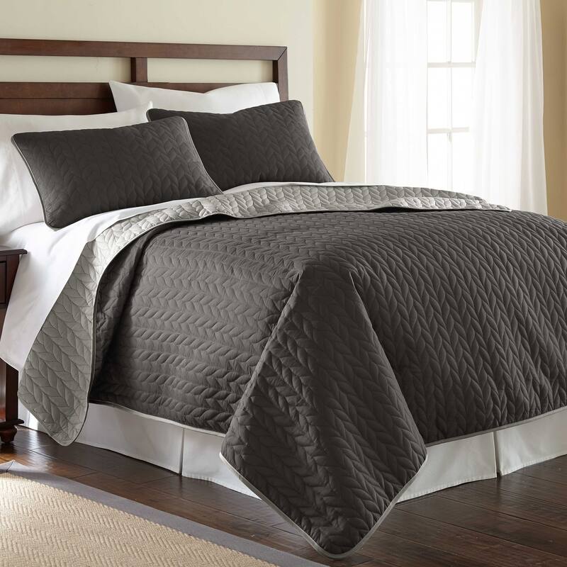 Modern Threads Leaf Solid Reversible Quilted 3-Piece Coverlet Set