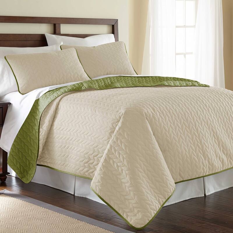 Modern Threads Leaf Solid Reversible Quilted 3-Piece Coverlet Set