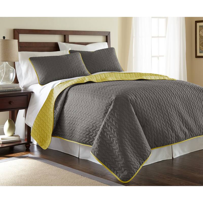 Modern Threads Leaf Solid Reversible Quilted 3-Piece Coverlet Set