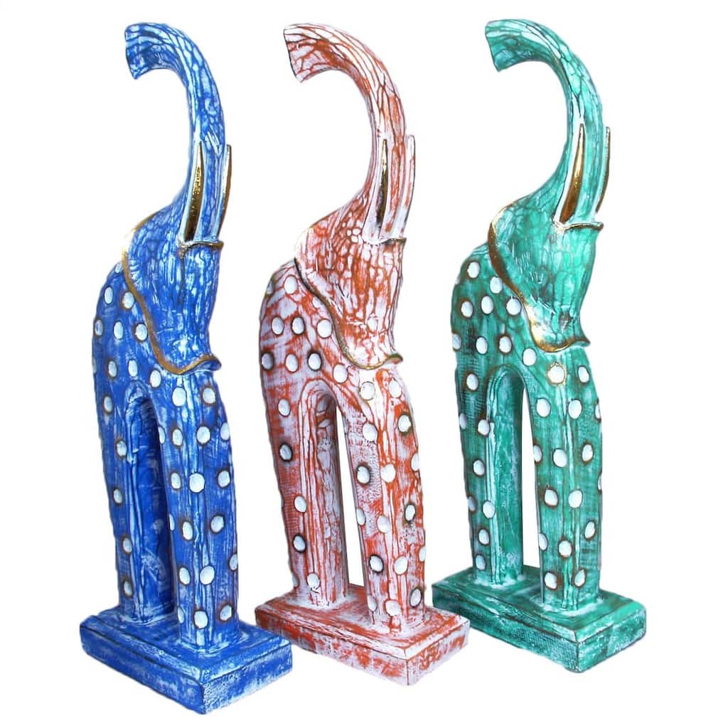 Handmade Fotul Dotted Elephant Wood Statue (Indonesia)