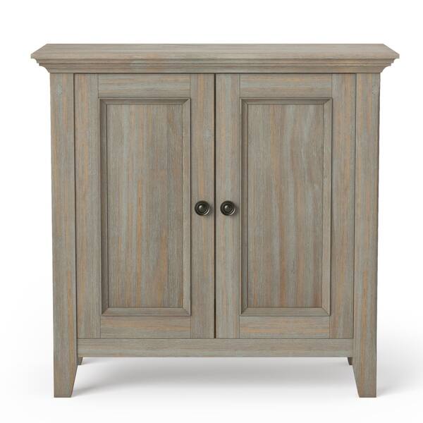 Wyndenhall Halifax Solid Wood 32 Inch Wide Transitional Wyndenhall Halifax Solid Wood 32 Inch Wide Transitional