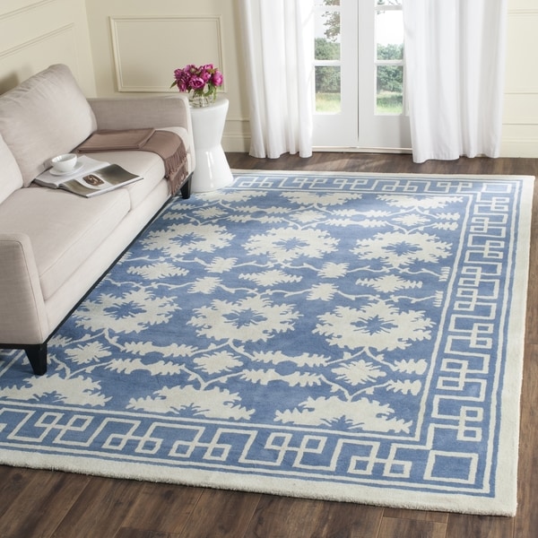 Safavieh Handmade Bella Blue/ Ivory Wool Rug - 5' Square