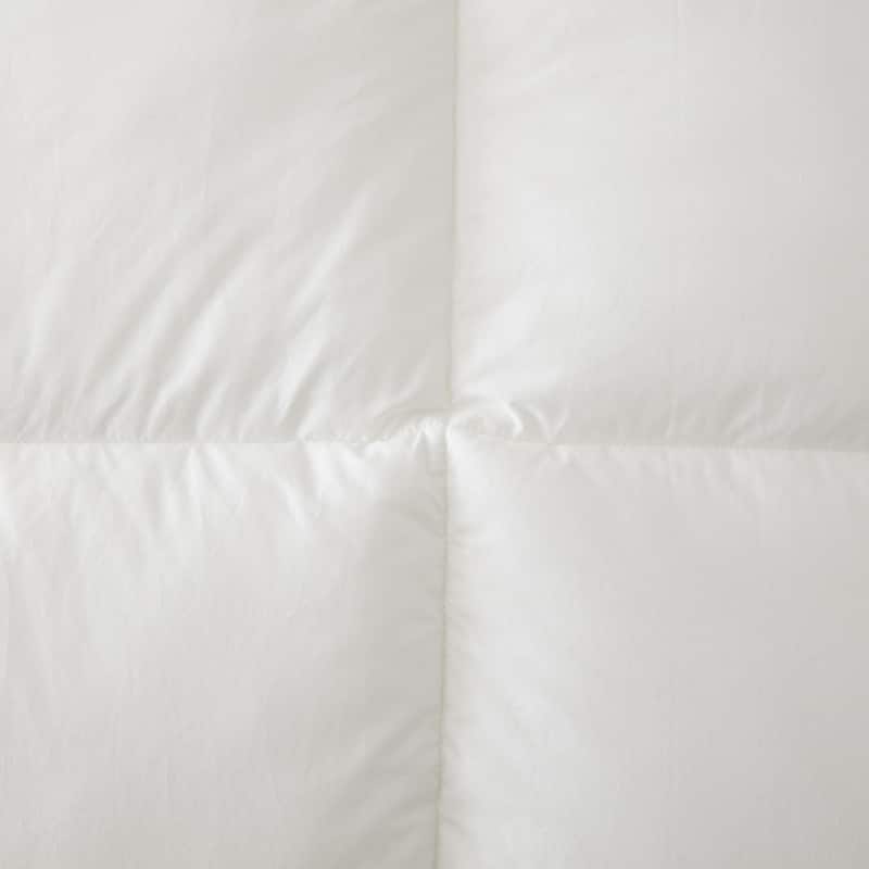 Porch & Den Shoreview Hypoallergenic Down Alternative Hotel-style Comforter