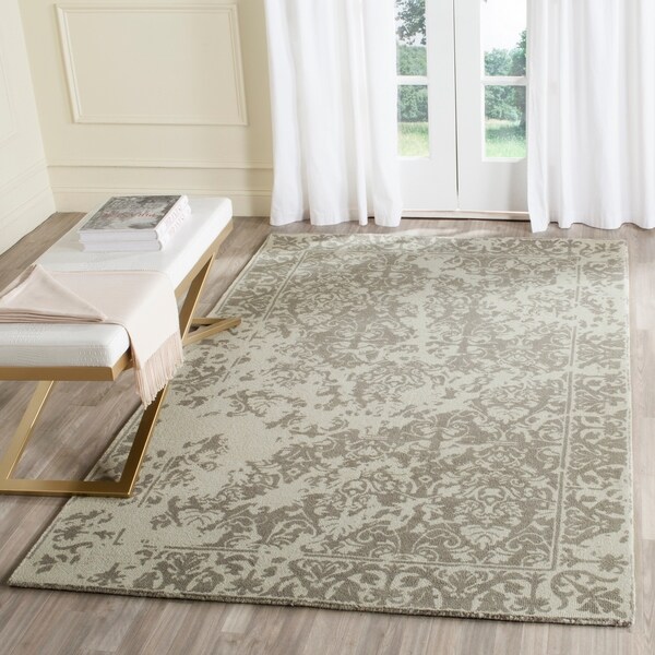 Safavieh Handmade Restoration Vintage Light Sage Wool Distressed Rug - 5' x 8'
