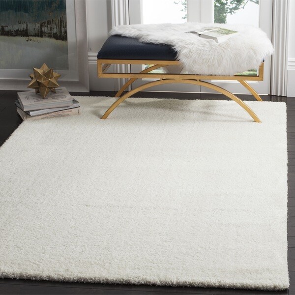 Safavieh Velvet Shag White Polyester Rug - 6'7 x 9'2