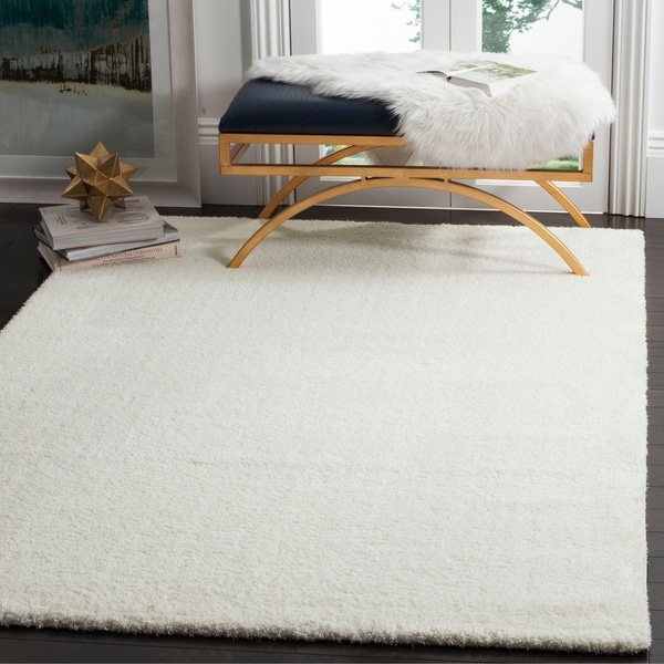 Safavieh Velvet Shag White Polyester Rug - 6'7 x 9'2
