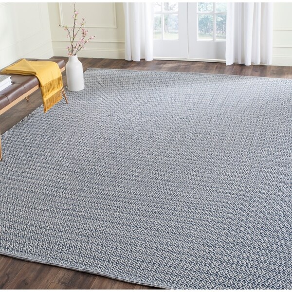 Safavieh Hand-Woven Montauk Ivory/ Navy Cotton Rug - 8' x 10'