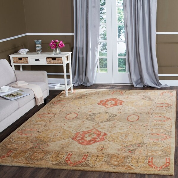 Safavieh Handmade Antiquity Beige/ Multi Wool Rug - 7'6 x 9'6