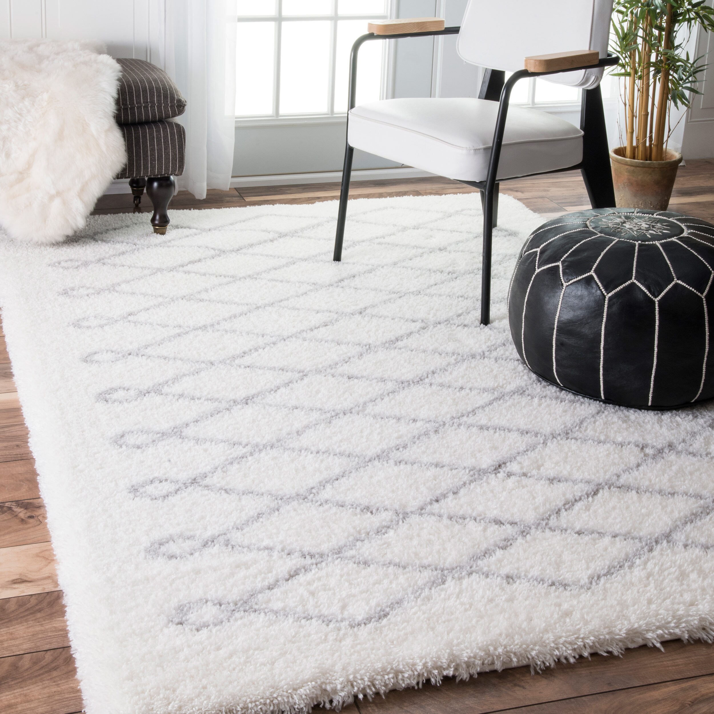 Shop Nuloom Soft And Plush Cloudy Shag Diamond White Rug 4