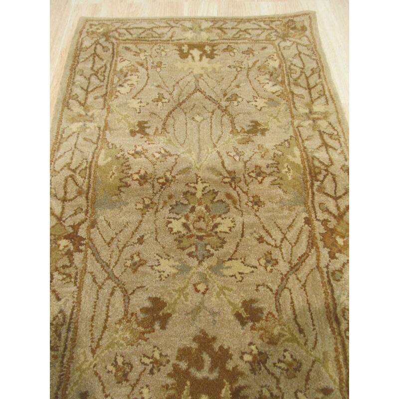 Hand-tufted Wool Beige Traditional Oriental Morris Rug