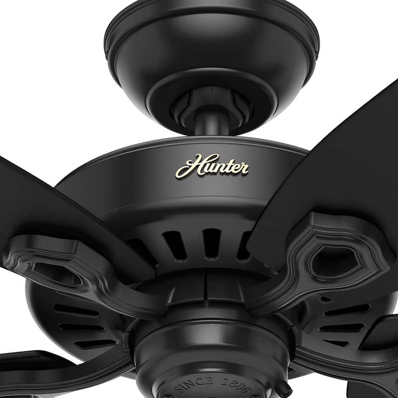 Hunter 52" Builder Elite Outdoor Ceiling Fan with Pull Chain, Damp Rated - Traditional