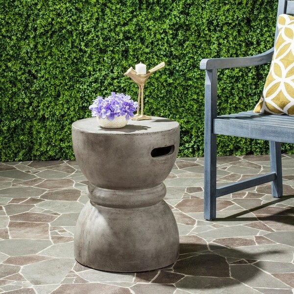 Safavieh Haruki Concrete Indoor/ Outdoor Accent Table (Dark Grey) - 13.7" x 13.7" x 17.7"