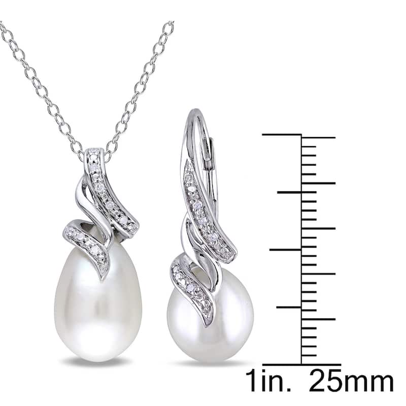 Miadora Sterling Silver Freshwater Cultured Pearl and 1/10ct TDW Diamond Earrings and Necklace - White