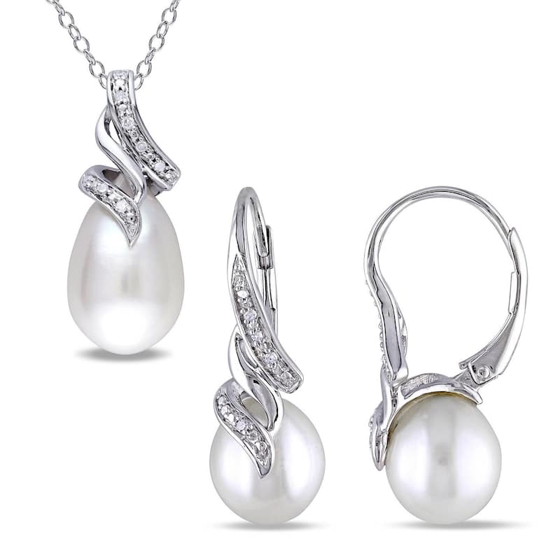 Miadora Sterling Silver Freshwater Cultured Pearl and 1/10ct TDW Diamond Earrings and Necklace - White