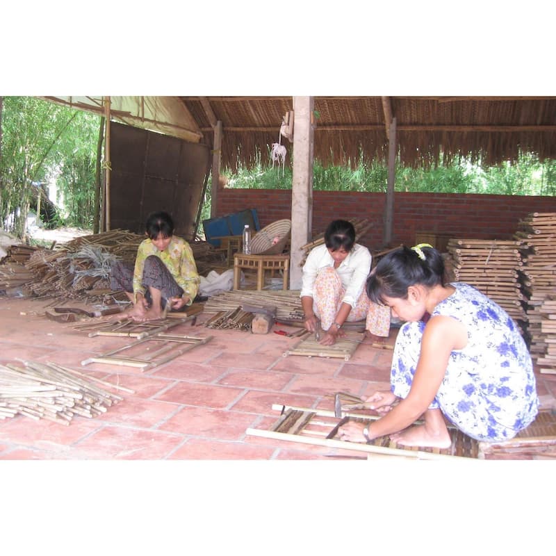 Handmade Set of 2 Bamboo Director's Chairs with striped Canvas (Vietnam)