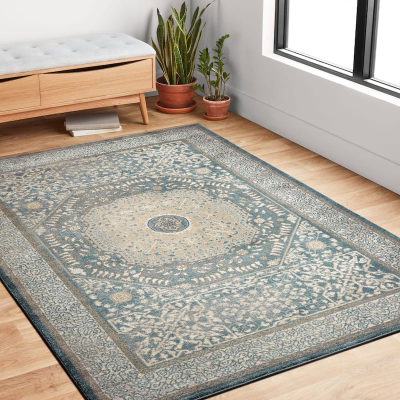 Alexander Home Kendrick Medallion Oriental Distressed Rug