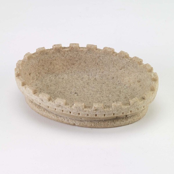 Avanti Sea and Sand Beige Resin Soap Dish