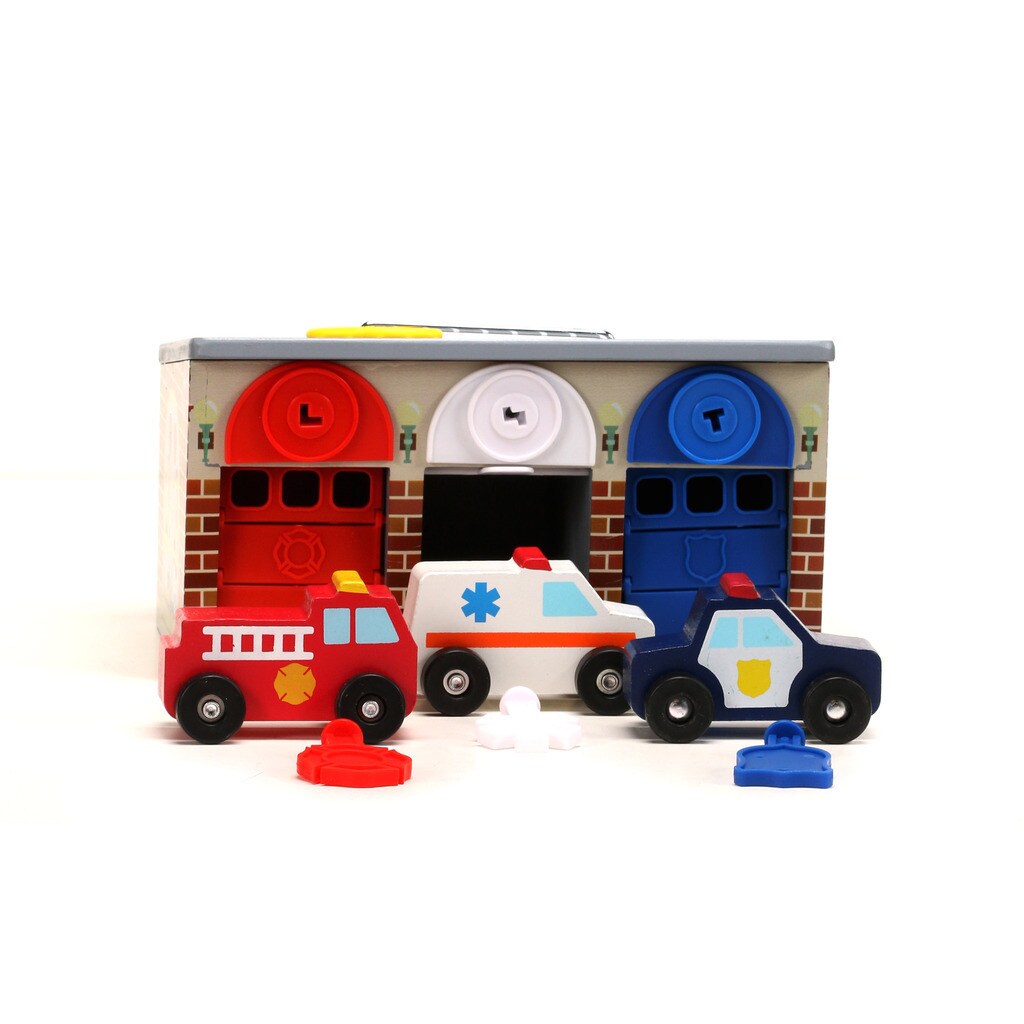 melissa & doug lock and roll rescue garage