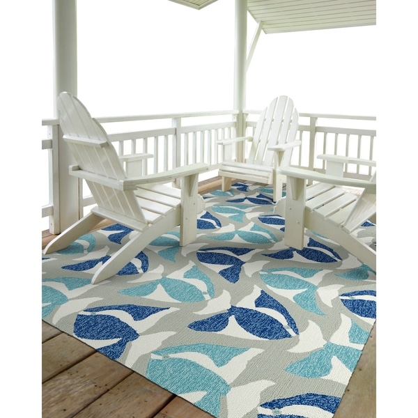 Indoor/Outdoor Beachcomber Seafish Blue Rug - 2' x 3'