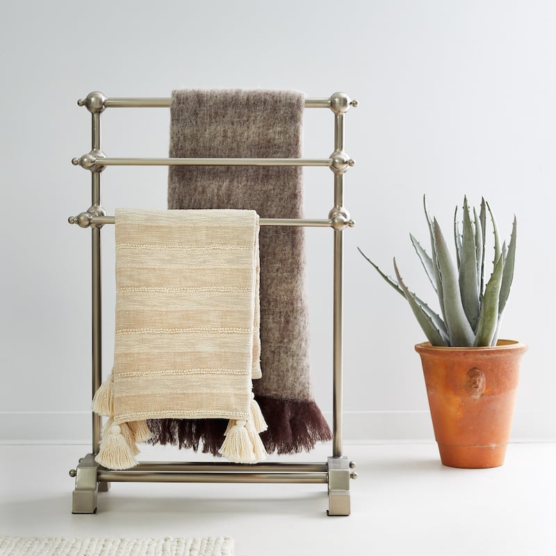 Lynette Towel Bar