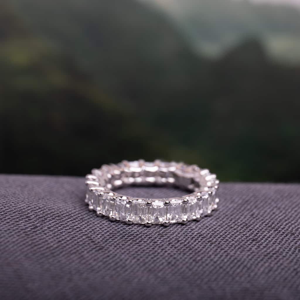 Miadora Signature Collection 18k White Gold 3 3/4ct TDW IGI Certified Emerald-cut Diamond Stackable Eternity Ring (F-G, VS1-VS2)