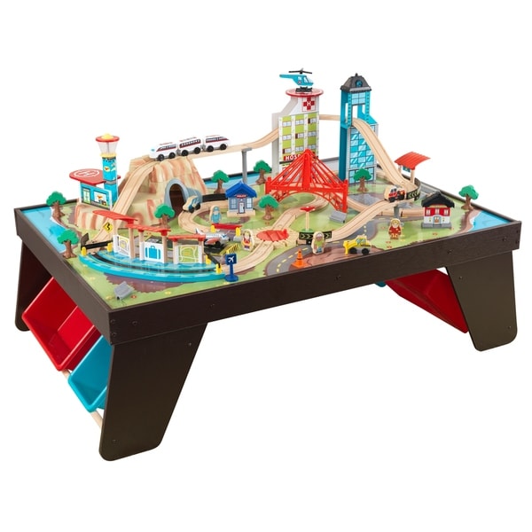 train set and table