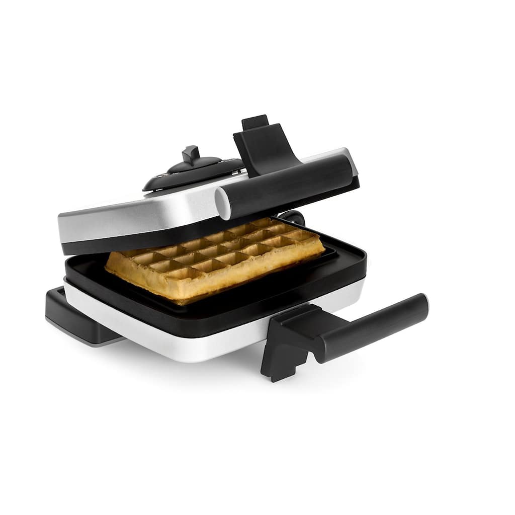 Croquade Silver/Black Traditional Single Thermostat Belgian Waffle Maker