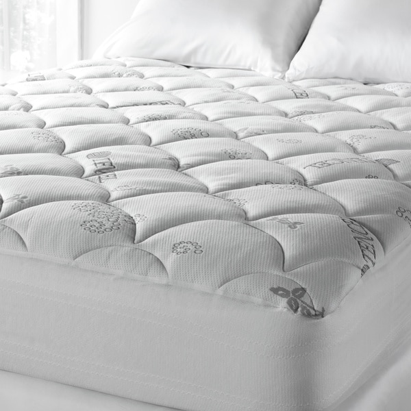 Soft Spa Luxe Plush Cool Touch Deep Pocket Mattress Pad White On Sale Bed Bath Beyond 11878583